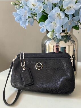 COACH Black Pebbled Leather Double Zipper Wristlet, Logo Disc, Ice Blue Lining